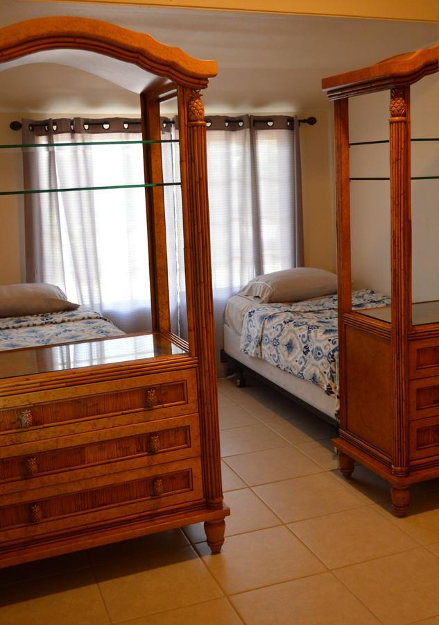 The Lahaina Beach House Albergue Exterior foto